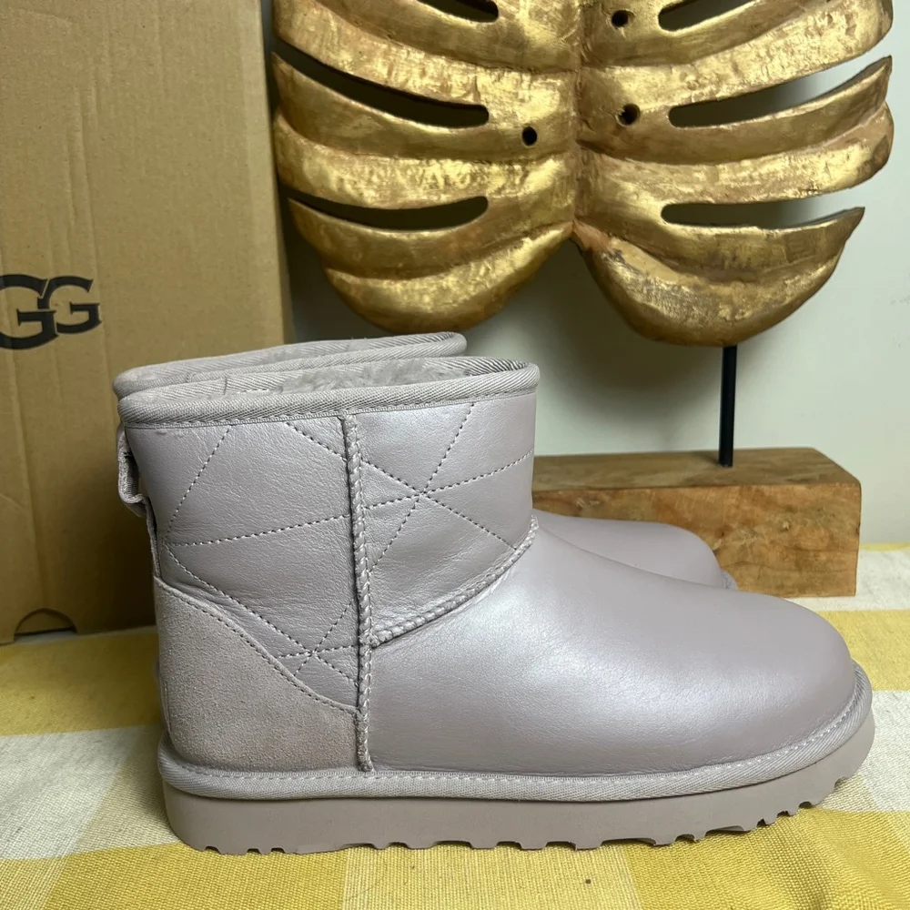 lacender purple Uggs Classic mini pearlizes boot - Picture 7 of 13